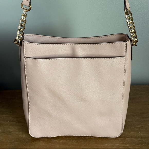 Michael Kors Pink Crossbody Bag with Gold-Tone Hardware - Picture 3 of 12